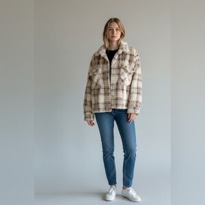 Windsor Tan Plaid Teddy Jacket Size Small